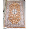  Tapis pakistanais orange et rose sur  Moinat SA  - Antiquités décoration