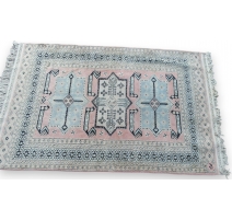 Tapis Persan fond rose