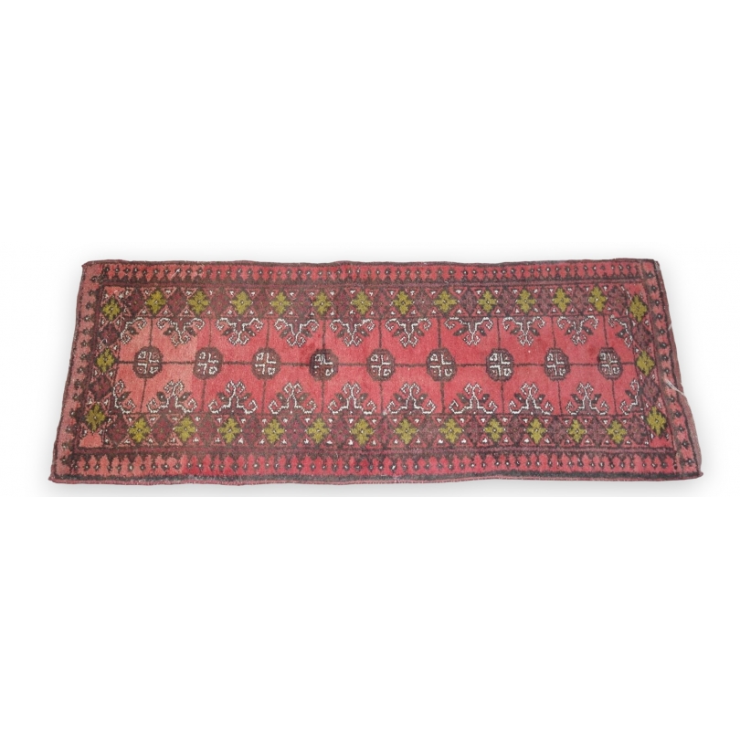 Tapis fond rouge