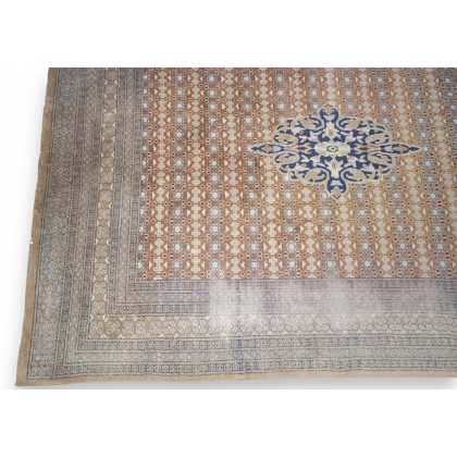  Tapis Pakistanais sur  Moinat SA  - Antiquités décoration