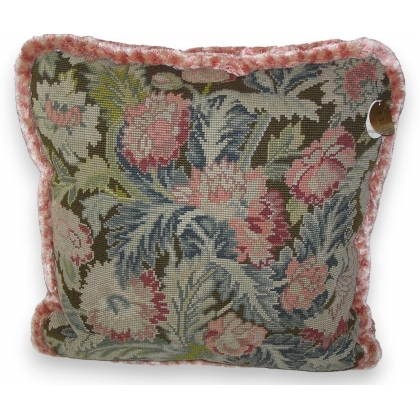 Coussin tapisserie ancienne intérieur