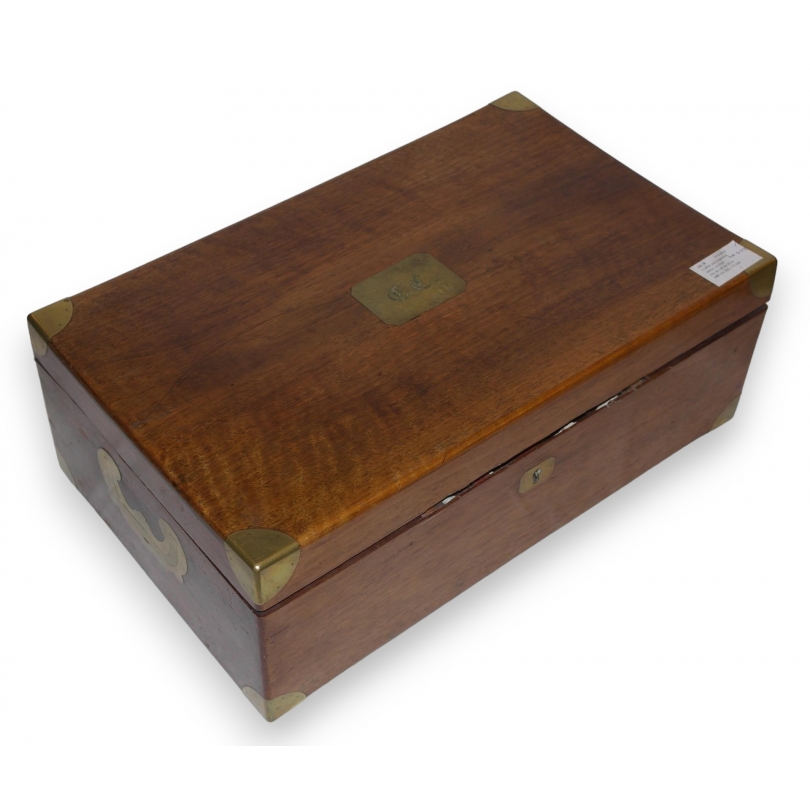 Walnut silverware chest at  Moinat SA  - Antiques and home décor