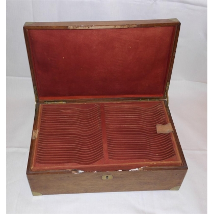 Walnut silverware chest at  Moinat SA  - Antiques and home décor