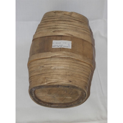 Wooden barrel at Moinat SA – Antiques and home décor