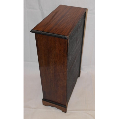  Chiffonnier miniature à 6 tiroirs sur  Moinat SA  - Antiquités décoration