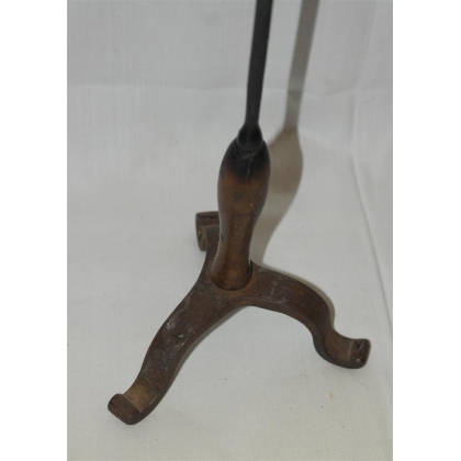 Hat press at  Moinat SA  - Antiques and home décor