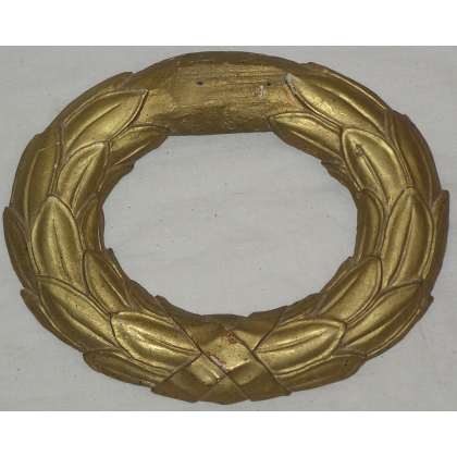 Gilded wooden wreath at  Moinat SA  - Antiques and home décor