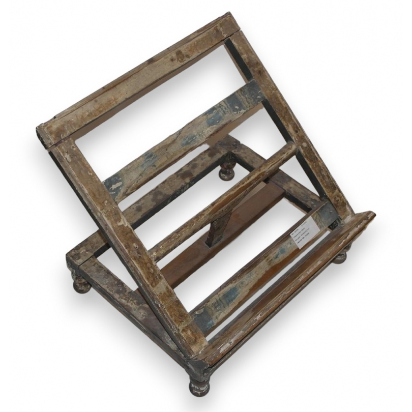 Painted wooden bookend at  Moinat SA  - Antiques and home décor