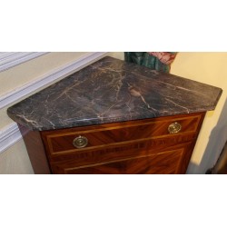  Encoignure Louis XVI à 1 porte en bois sur  Moinat SA  - Antiquités décoration