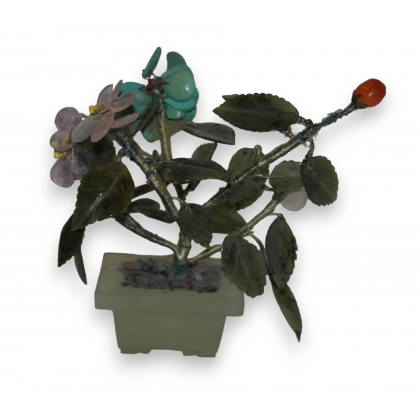 Petit pot de fleur en pierre dure