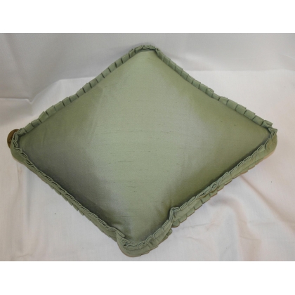Antique green silk tapestry cushion at  Moinat SA  - Antiques and home décor