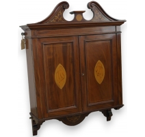 Petite armoire Edwardienne à suspendre