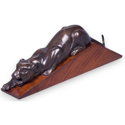 Puma en bronze sur un socle en acajou