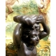 Sculpture "Enfant et dauphin".