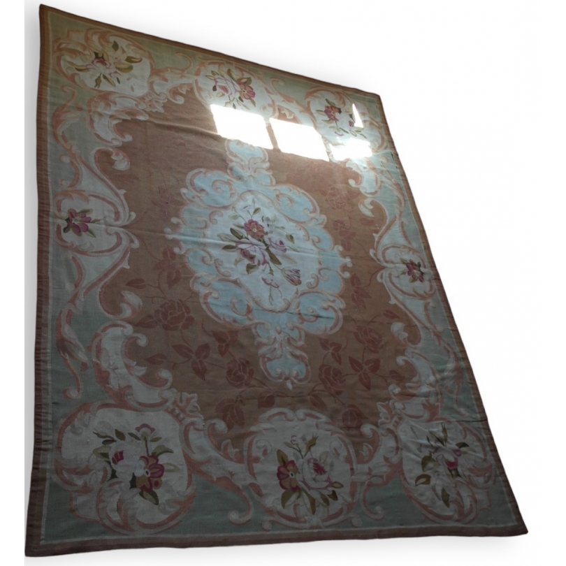 Louis XVI-style Aubusson carpet at  Moinat SA  - Antiques and home décor
