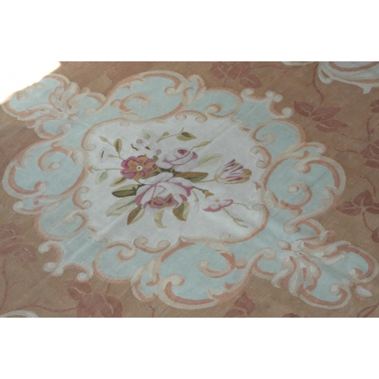 Louis XVI-style Aubusson carpet at  Moinat SA  - Antiques and home décor