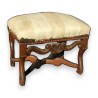 Louis XIV-style stool. Available from Moinat SA – Antiques and home décor