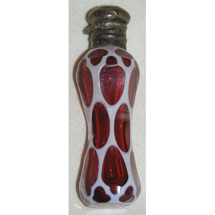 Napoleon III-style glass salt jar from  Moinat SA  - Antiques and home décor