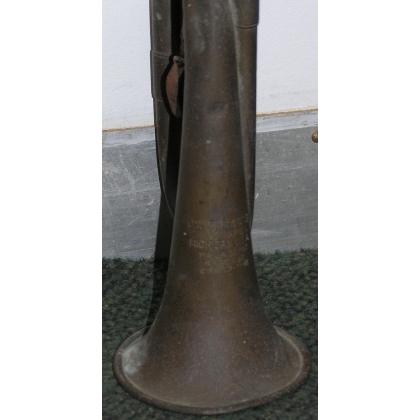 Pair of bugles marked ‘Moinat SA’ on the bell – Antiques and decorative items