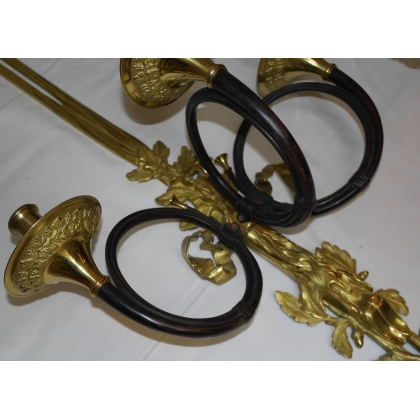 ‘Hunting Horn’ wall light in gilded bronze by Moinat SA – Antiques and decorative items