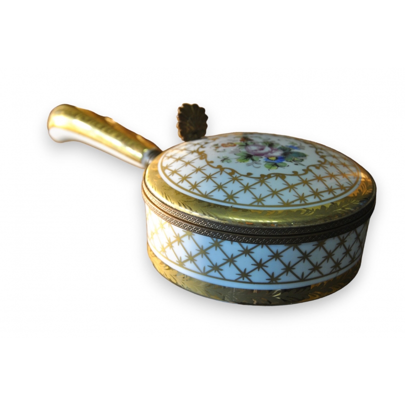 Porcelain sweet jar with handle, from  Moinat SA  - Antiques and home décor