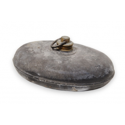  Ancienne bouillotte plate tôle sur  Moinat SA  - Antiquités décoration