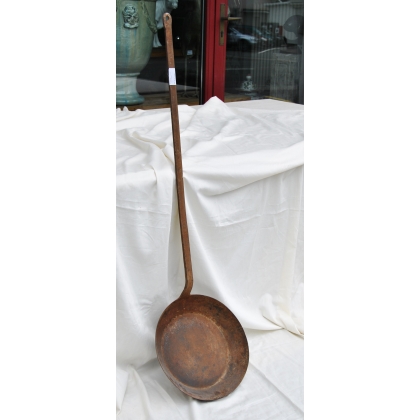 Long-handled wrought-iron frying pan from Moinat SA – Antiques and home décor