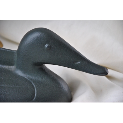 Green ‘duck’ doormat at Moinat SA – Antiques and home décor
