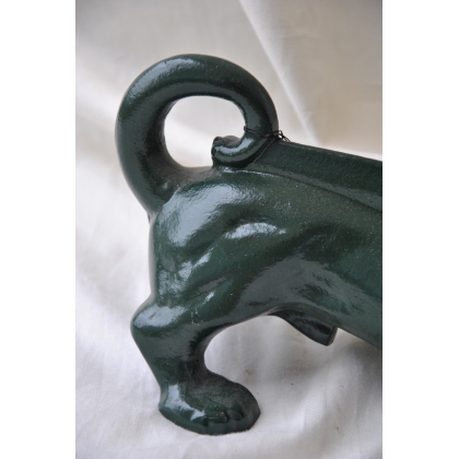Green cast-iron ‘dachshund’ doormat at Moinat SA – Antiques and home décor