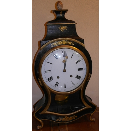 Black-lacquered Neuchâtel clock by Moinat SA – Antiques and home décor