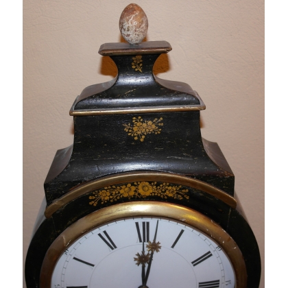 Black-lacquered Neuchâtel clock by Moinat SA – Antiques and home décor
