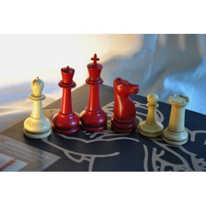 Staunton Master Chess Pieces at  Moinat SA  - Antiques and home décor
