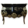  Commode galbée laquée noir avec décor argenté sur  Moinat SA  - Antiquités décoration