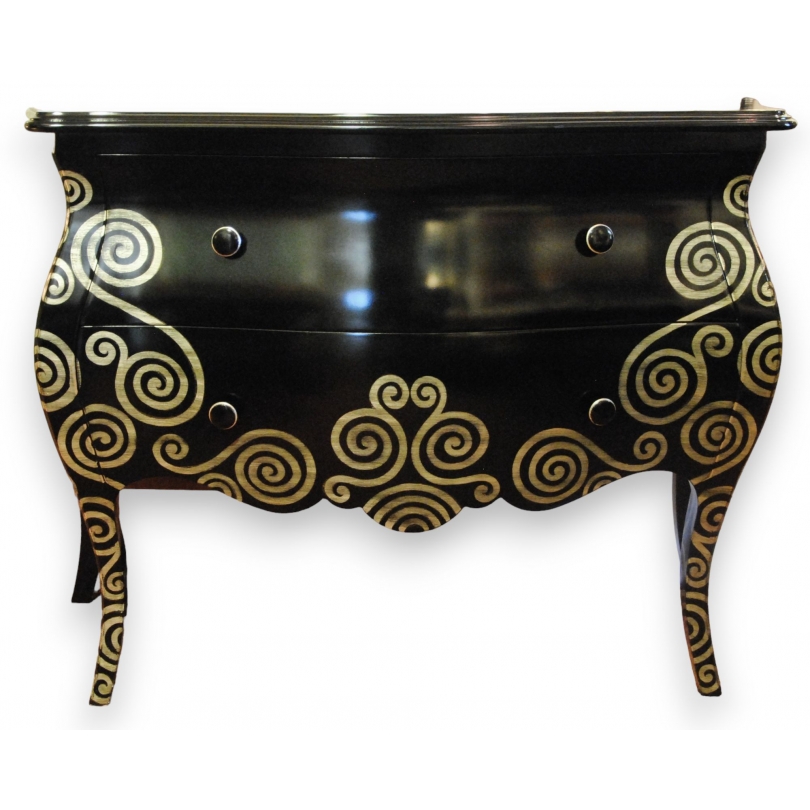 Commode galbée laquée noir avec décor argenté