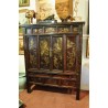  Armoire Chinoise en bois laqué et décor sur  Moinat SA  - Antiquités décoration