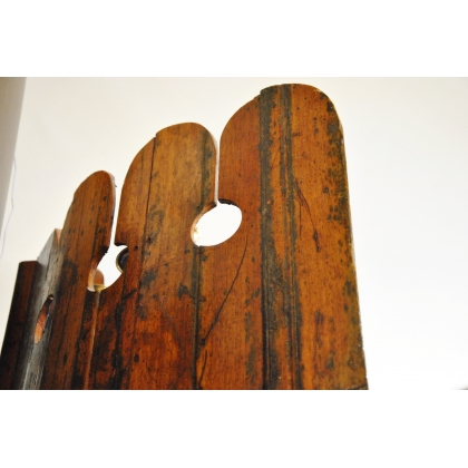 "The Dart" boat-shaped shelf, manufactured by Moinat SA – Antiques and home décor