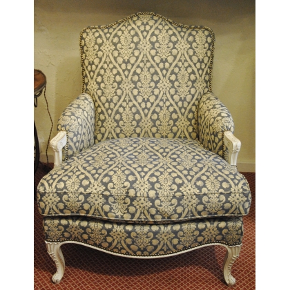 White lacquered Regency-style armchair by Moinat SA – Antiques and home décor