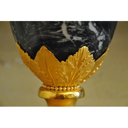  Lampe modèle VICTORIA en marbre gris et sur  Moinat SA  - Antiquités décoration