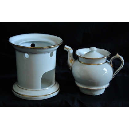 Vieux Paris porcelain teapot, from Moinat SA – Antiques and home décor