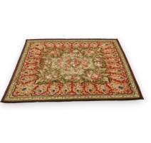 Tapis AUBUSSON, fond rouge et beige.