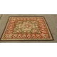 Tapis AUBUSSON, fond rouge et beige.