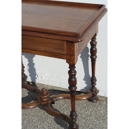  Table rectangulaire Louis XIII à cuvette sur  Moinat SA  - Antiquités décoration