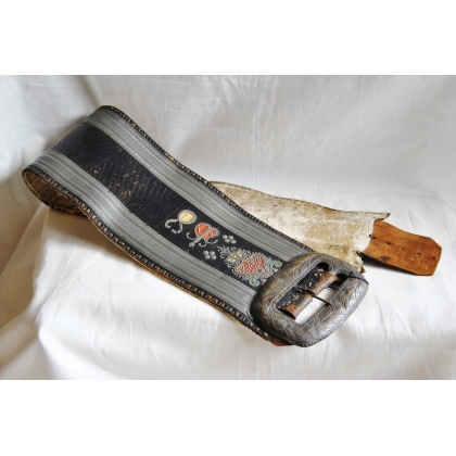 Leather belt, folk art, dated ‘Moinat SA’ – Antiques and home décor
