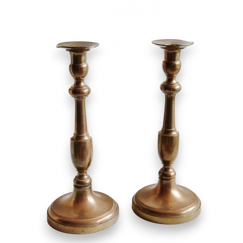Pair of copper candlesticks from  Moinat SA  - Antiques and home décor