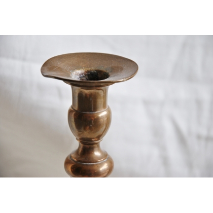 Pair of copper candlesticks from  Moinat SA  - Antiques and home décor