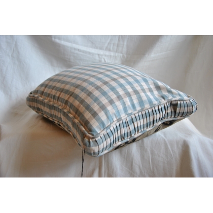Cushion made from antique tapestry at  Moinat SA  - Antiques and home décor