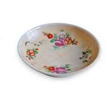 Sous-coupe en porcelaine décor fleurs