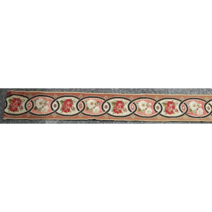  Tapisserie aux petits points, décor sur  Moinat SA  - Antiquités décoration