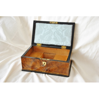 Louis-Philippe sewing box from Moinat SA – Antiques and home décor