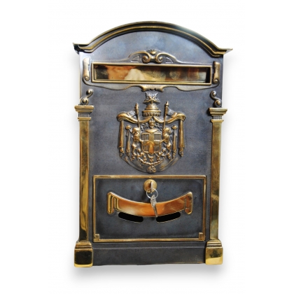 Boîte aux lettres en laiton noirci et